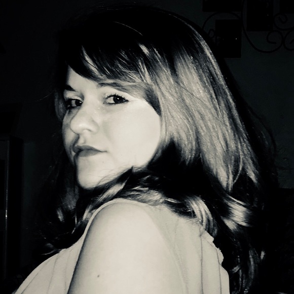 Meet your Posher, Avery - Picture 10 of 15